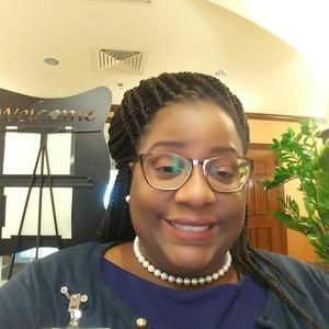 Meet your Posher, Gayle